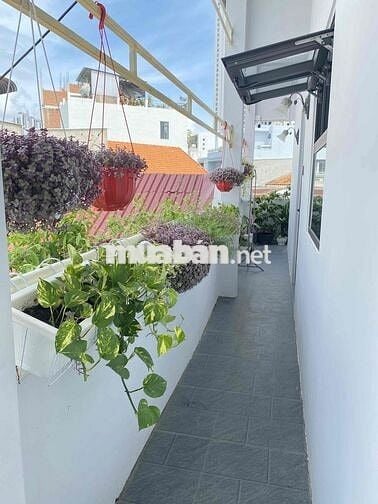 CHO THUÊ CĂN HỘ 1 PHÒNG NGỦ BAN CÔNG