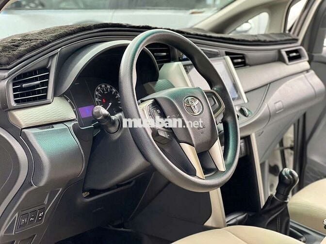TOYOTA INNOVA 2018 2.0E MT - 88567 km