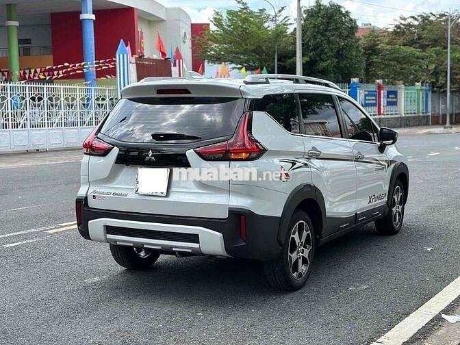 Mitsubishi Xpander Cross 2020 SUV 7 chỗ