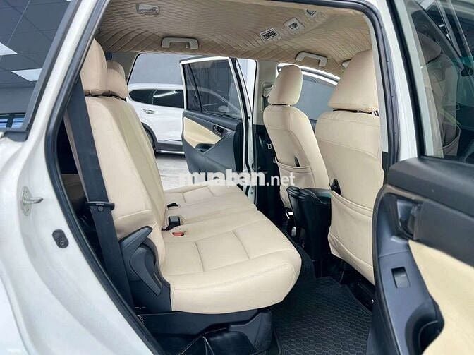 TOYOTA INNOVA 2018 2.0E MT - 88567 km