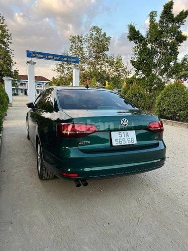 Bán xe Volkswagen Jetta 1.4 TSI turbo siêu tiết kiệm nhiên liệu