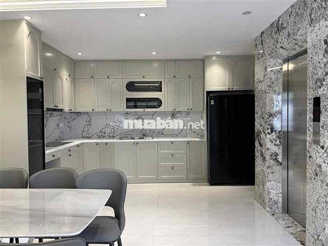 Bán nhà 6 tầng thang máy , 33,7m2 , Mt 6m - phố Khâm Thiên - Đống Đa