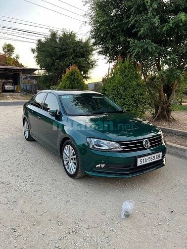 Bán xe Volkswagen Jetta 1.4 TSI turbo siêu tiết kiệm nhiên liệu