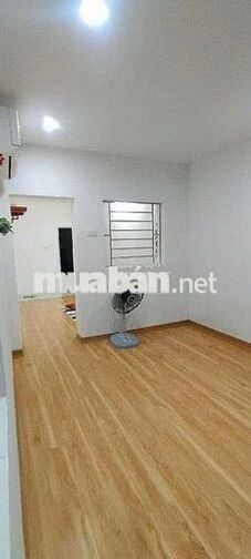 Nhà tập thể Nghĩa Tân -nhỏ xinh đủ công năng cho GĐ nhỏ, full tiện ích