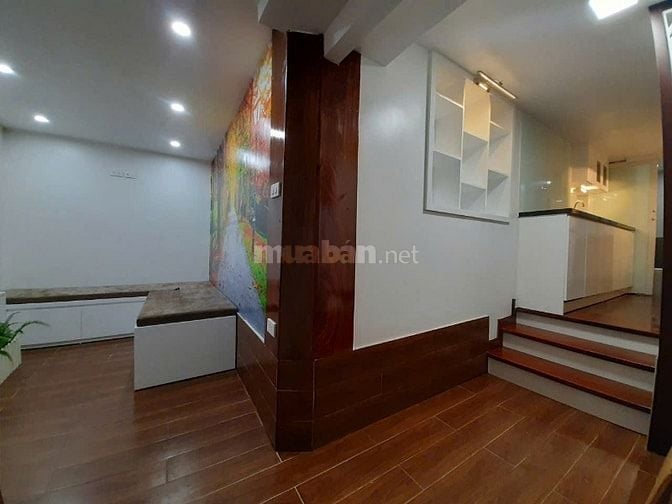 Cho thuê căn hộ duplex ngõ 92 Cửa Bắc, Ba Đình, 2 phòng ngủ, siêu vip