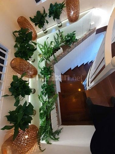 Cho thuê căn hộ duplex ngõ 92 Cửa Bắc, Ba Đình, 2 phòng ngủ, siêu vip