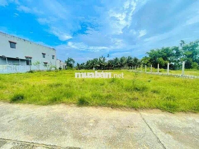 Đất đại hiệp ngay trục chính giá từ 780 triệu