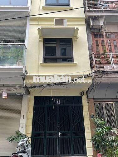 Cho thuê nhà 3 tầng 33m2,mt 3m.14 triệu/tháng.Ngõ 51 Lãng Yên,HBT,HN