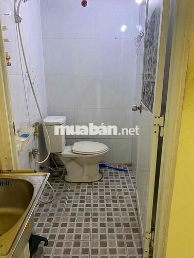 phòng trọ máy lạnh ban công thoáng mát