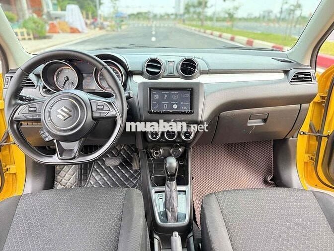 Suzuki Swift 2020 màu vàng, nhập Thái, odo 8 vạn