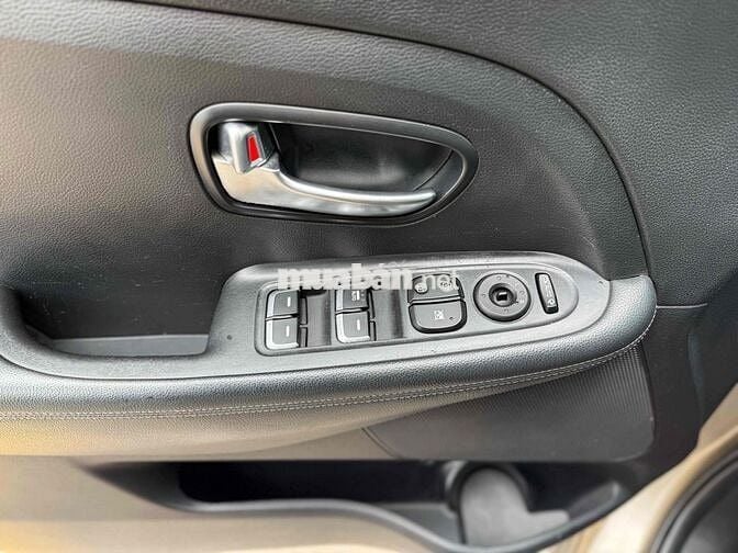 Bán Kia rondo sx 2016 bản 1.7 số tự độg máy dầu