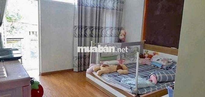 Bán nhà ngang 4.6m, 4 tầng lầu, đường thông xe tải, phường 6, gò vấp