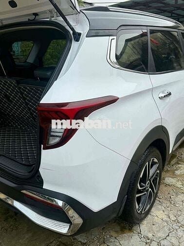 em cần ra đi con xe Kia Carens cuối 2023