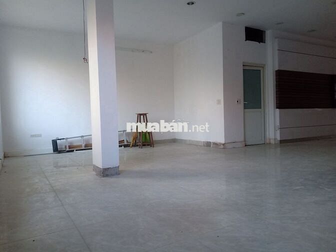 Cho thuê văn phòng mặt phố Văn Giang, Hưng Yên.