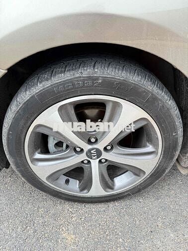 Bán Kia rondo sx 2016 bản 1.7 số tự độg máy dầu