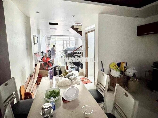 Bán nhà ngang 4.6m, 4 tầng lầu, đường thông xe tải, phường 6, gò vấp