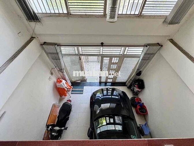 Bán nhà ngang 4.6m, 4 tầng lầu, đường thông xe tải, phường 6, gò vấp