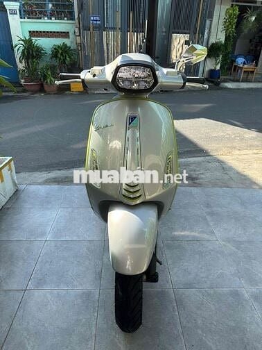 Vespa Sprint Tech 150 Like New