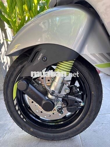 Vespa Sprint Tech 150 Like New