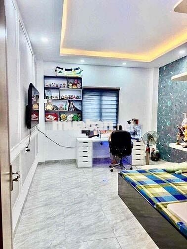 nhà 1 trệt 2 lầu Kế đường 22/12 gần VSIP1,đầy đủ nội thất,đường 7m