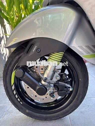 vespa sprint tech 2025 mới chạy 94km