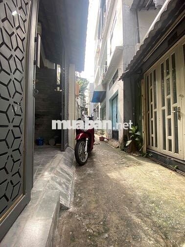 Nhà mới vào ở ngay, Khu Làng ốc Dương Bá Trạc,  Trệt, 1 Lầu, 2PN