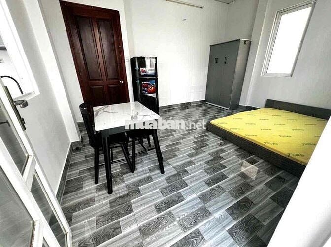 Căn hộ ban công Tách bếp , Phạm Thế hiển F3 Gần cầu chữ Y có máy giặt