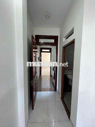 Mặt tiền đường Rạch Bùng Binh, Quận 3 (4 lầu CHO LÀM CHDV)