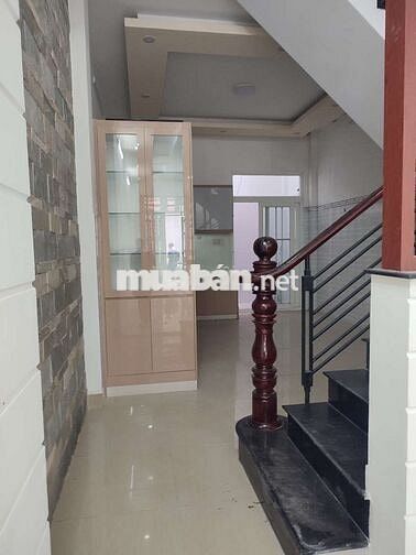 Nhà cho thuê khu Tên Lửa (3PN 4WC) hẻm 8m thông thoáng, nhà mới 100%