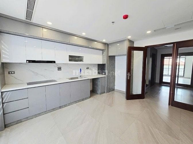 ĐỈNH - HOÀNG QUỐC VIỆT - NGHĨA TÂN - CẦU GIẤY - HÀ NỘI 