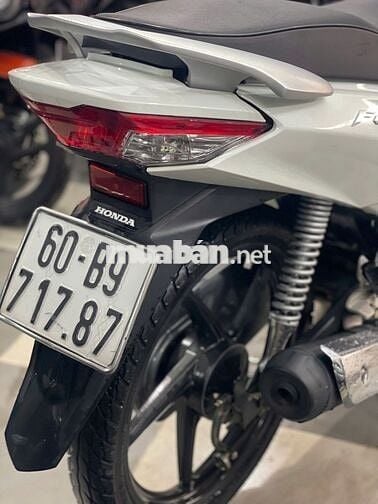 Xe máy Honda Future 2021 màu trắng