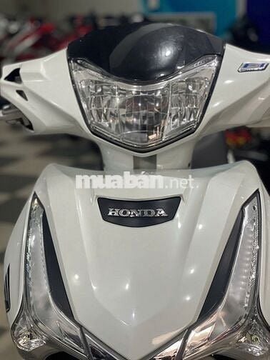 Xe máy Honda Future 2021 màu trắng