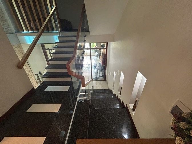 🏫 NHÀ PHỐ ĐẸP 04 TẦNG CỐT LỆCH - TT PHƯỜNG ĐIỆN BIÊN - THANH HÓA.  