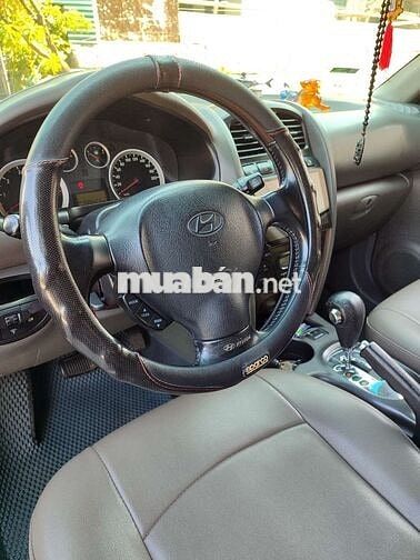 Hyundai Santa Fe 2004 nhập khẩu, số tự động