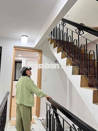 NHÀ ĐẸP 3 LẦU 4PN HXH BỈNH THẠNH