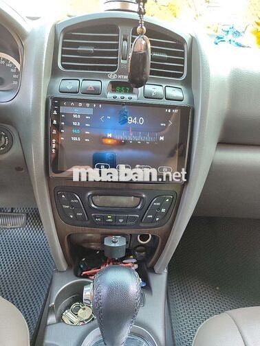 Hyundai Santa Fe 2004 nhập khẩu, số tự động