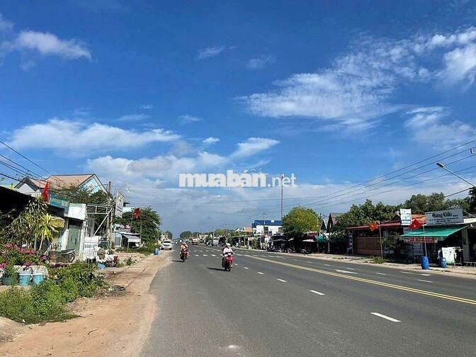 Bán nhà MTD 751 Minh Long, Bình Phước, 320m2, 750 triệu, SHR