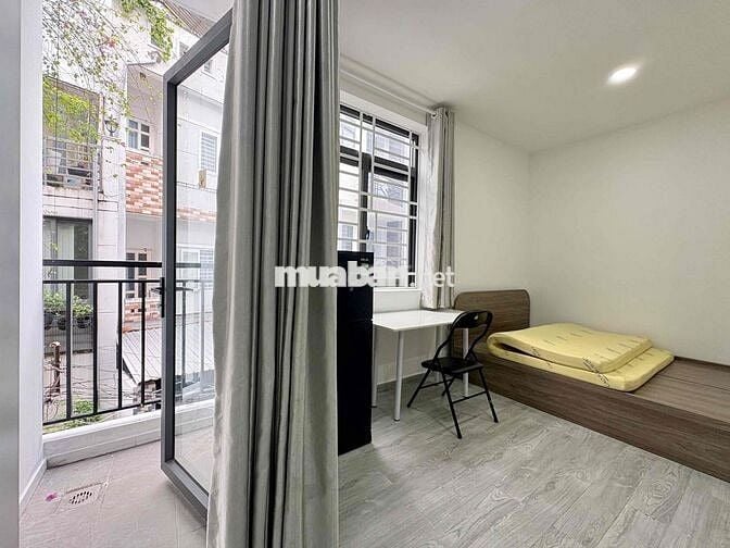 Cho Thuê Căn Studio Ban Công Cửa Sổ Full NT Ngay CMT8 Quận 10