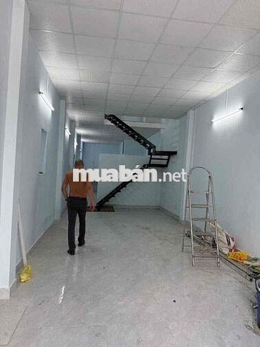 kho cho thuê mới an dương vương p16q8 DT 144m giá 12tr