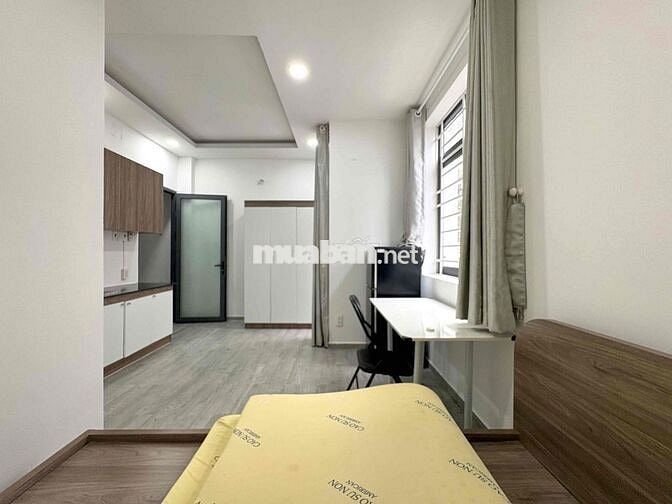 Cho Thuê Căn Studio Ban Công Cửa Sổ Full NT Ngay CMT8 Quận 10