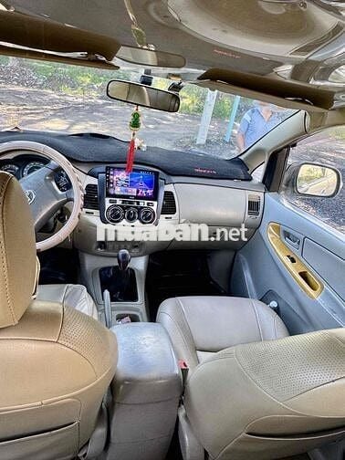 Toyota Innova 2008 - 200000 km