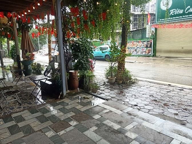 Cần bán cửa hàng chân đế chung cư Linh Đàm, 13.9 tỷ