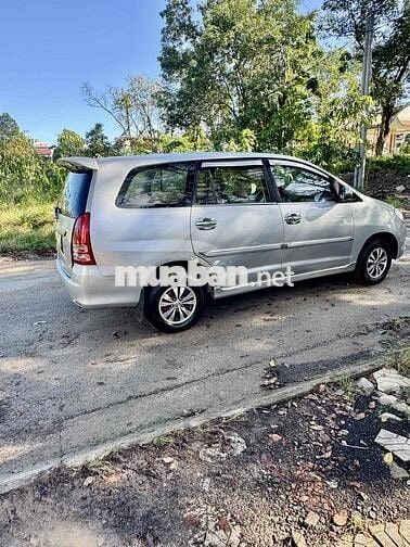 Toyota Innova 2008 - 200000 km