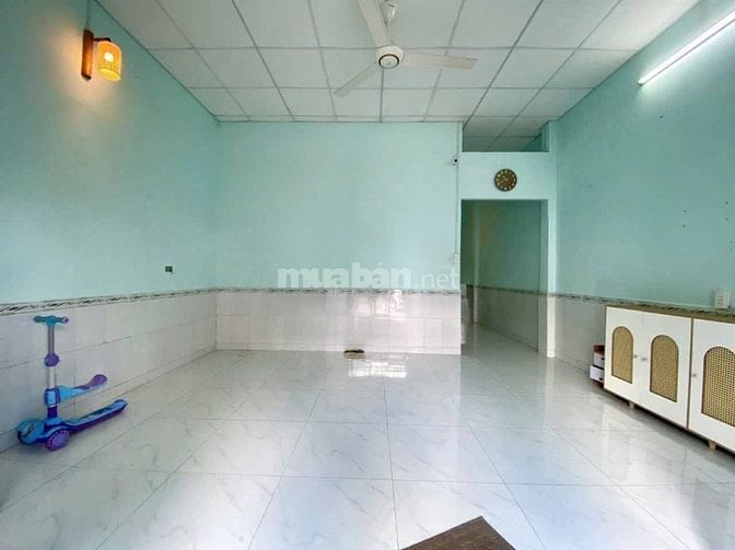 Bán gấp nhà cấp 4 đường Nguyễn Thị Lắng, Củ Chi, 110m2, 820 Triệu, SHR