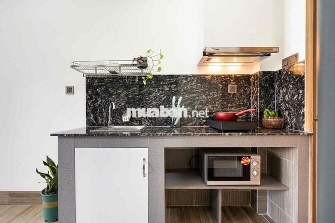 CHO THUÊ CĂN HỘ CHUNG CƯ STUDIO CỬA SỔ LỚN VIEW ĐẸP GẦN LANDMARK 81