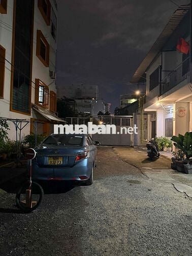 Chính chủ bán nhà đẹp Hẻm xe hơi 10m