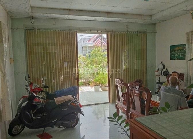 Quá Khó Khăn Chủ cần bán cănnhà ngay 280m2 Sổ hồng Riêng 700triệu 