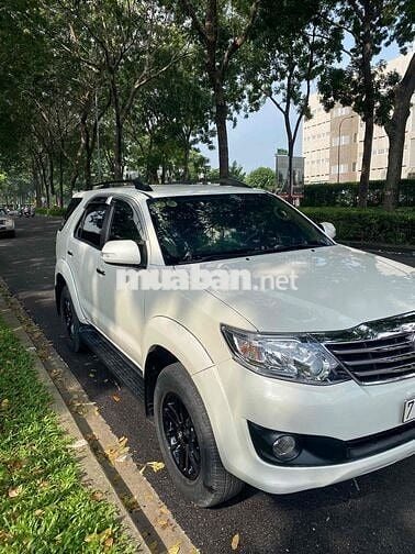 Toyota Fortuner 2015 2.7V 4x2 AT - 68000 km