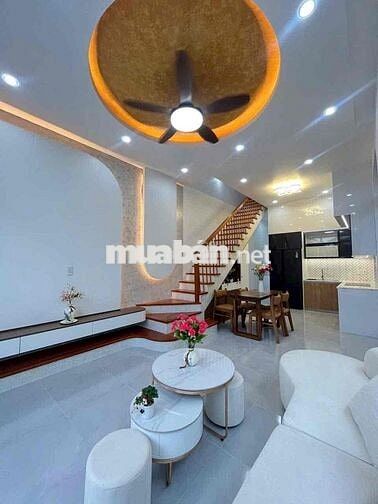 NHÀ 1 TRỆT 1 LẦU KHU DÂN CƯ PHƯỜNG 8 VĨNH LONG (NAY LÀ PHƯỜNG TÂN HẠNH