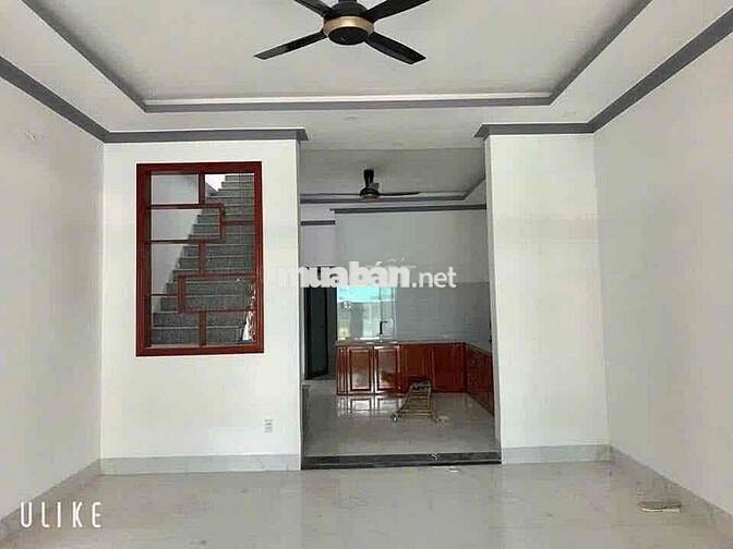 NHÀ 1 TRỆT 1 LẦU ĐƯỜNG ÔTÔ KHU DÂN CƯ P8 (NAY P. TÂN HẠNH) VĨNH LONG